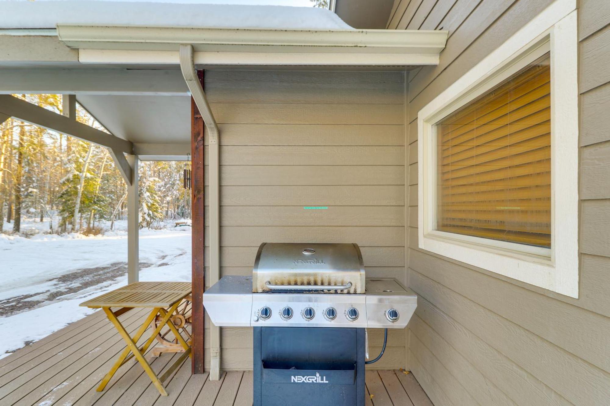Columbia Falls Private Retreat Pool Table And Deck! Экстерьер фото