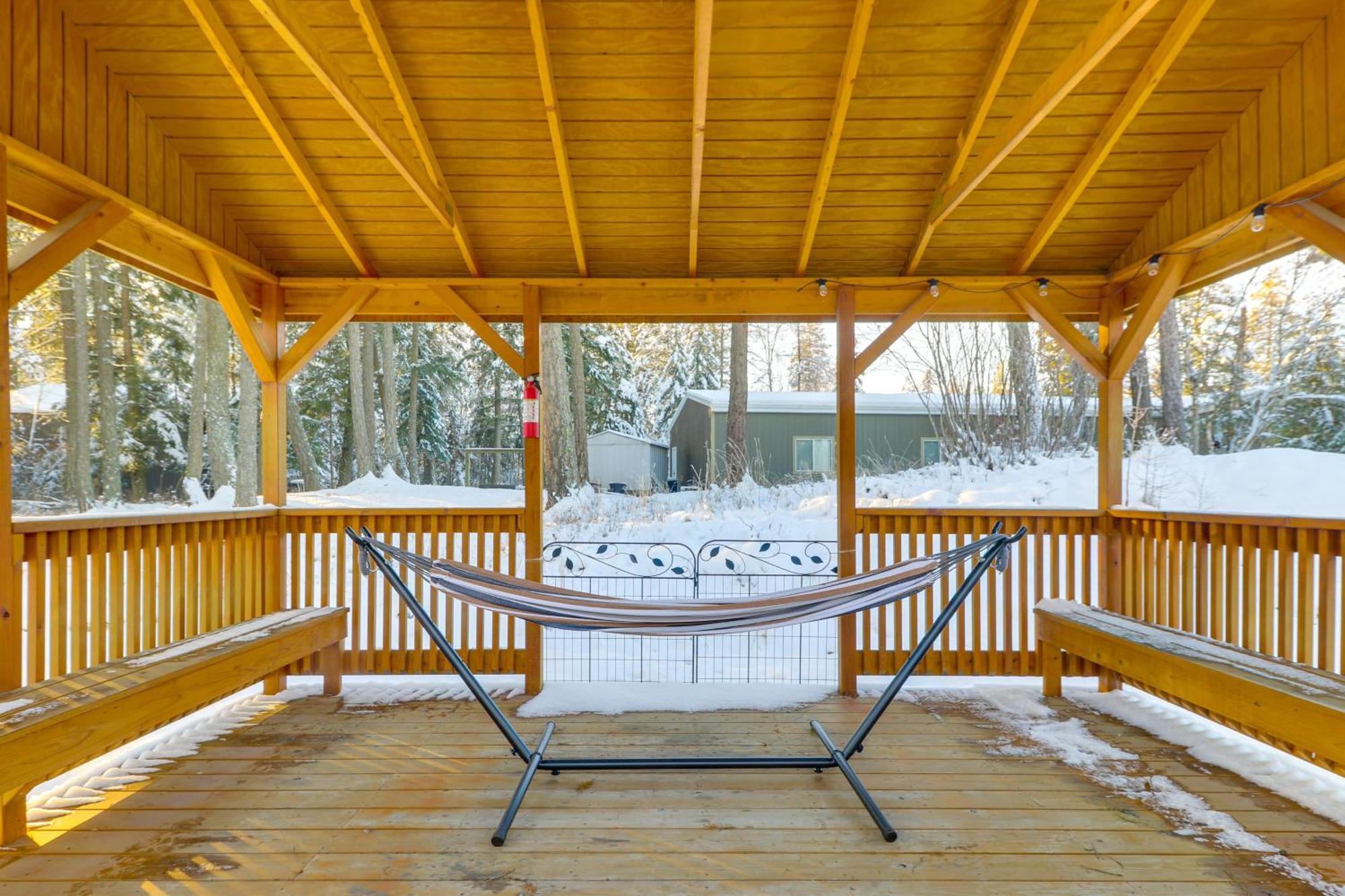 Columbia Falls Private Retreat Pool Table And Deck! Экстерьер фото