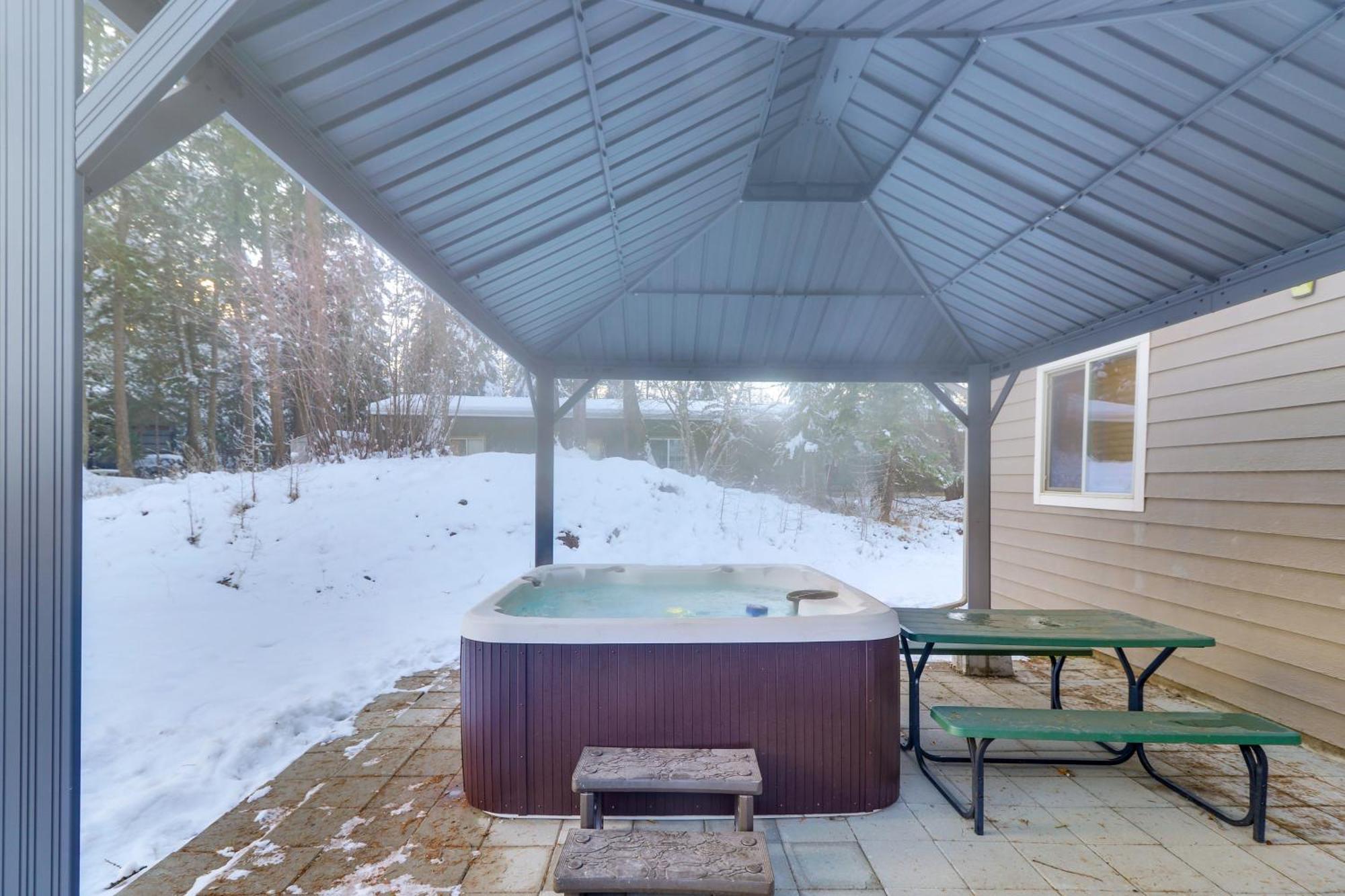 Columbia Falls Private Retreat Pool Table And Deck! Экстерьер фото